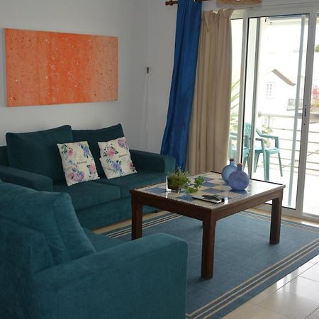 Apartamento De ヴィラ・フランカ・ド・カンポ エクステリア 写真