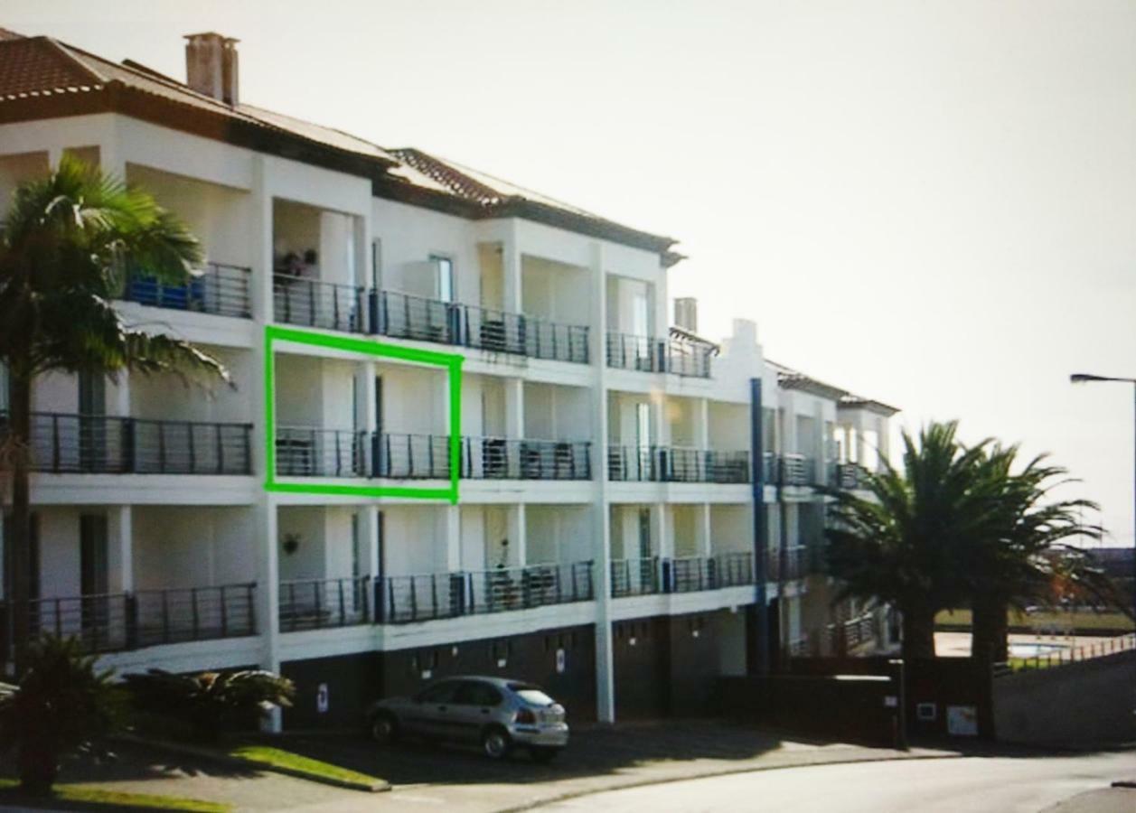 Apartamento De ヴィラ・フランカ・ド・カンポ エクステリア 写真